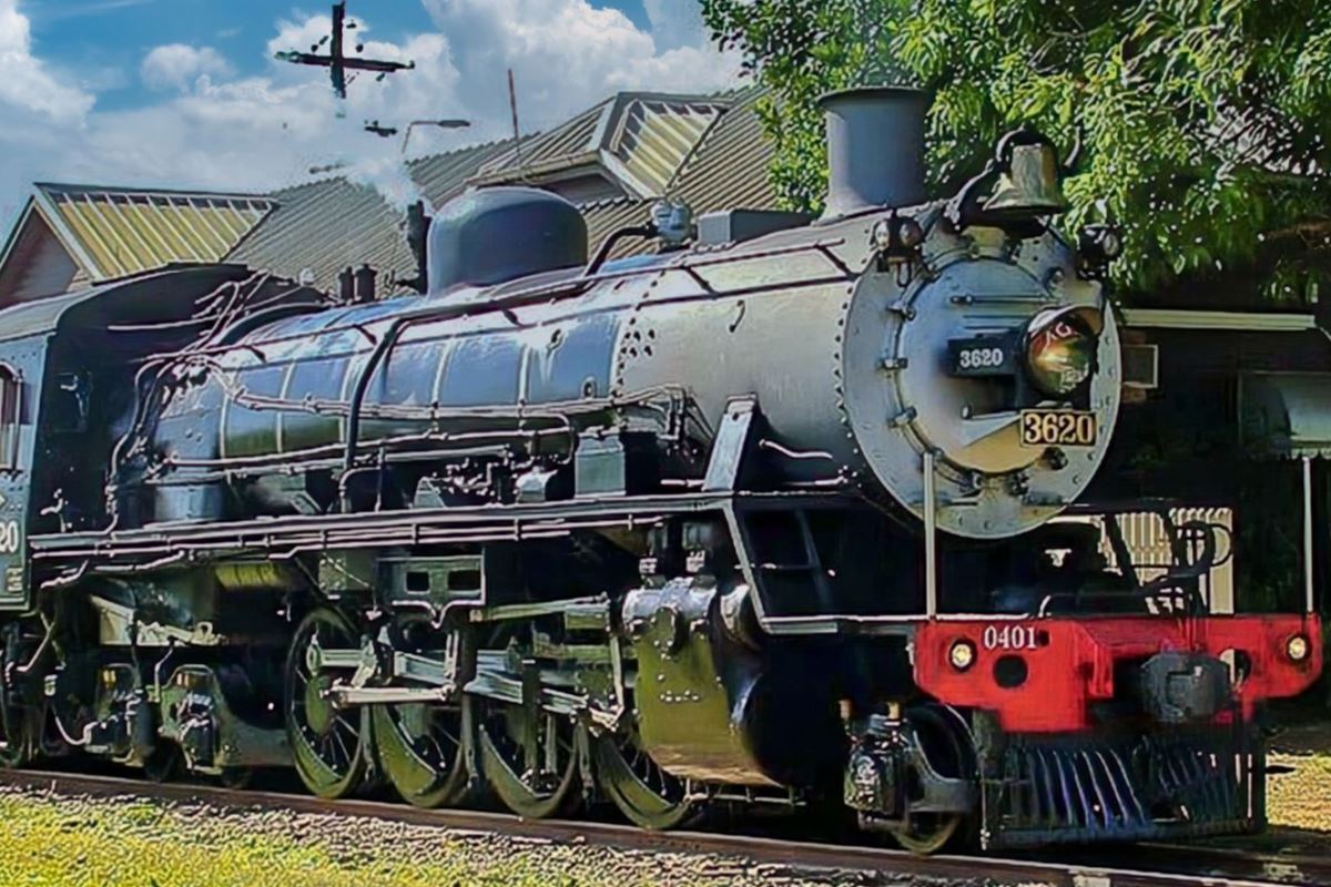 The Q Train, First Class for 2, Steam Locomotive - Drysdale