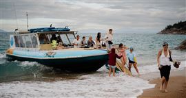Magnetic Island Pub Crawl Boat Tour