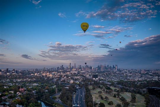 Hot Air Balloon Flight with Breakfast, Melbourne
