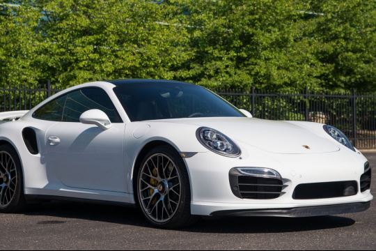 Drive a Porsche 911 and Lamborghini