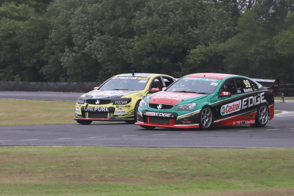 V8 10 Lap Drive with 2 Hot Laps
