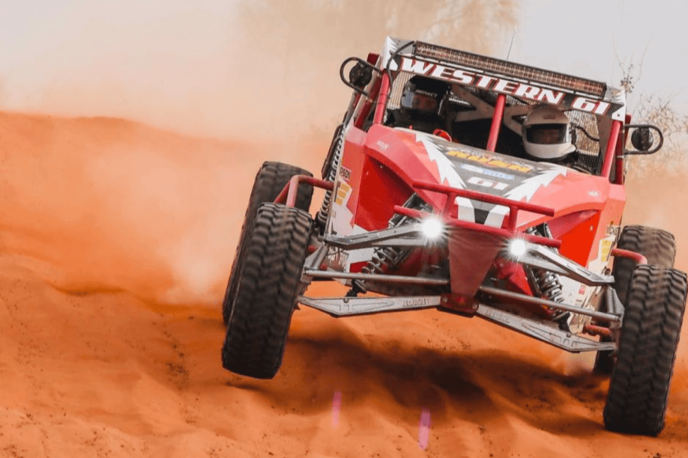 V8 Buggy Drive 6 Laps