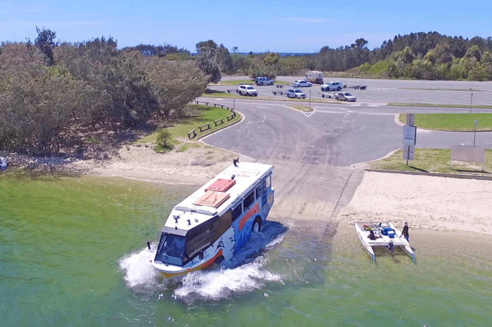 Amphibious Vehicle Tour Bus