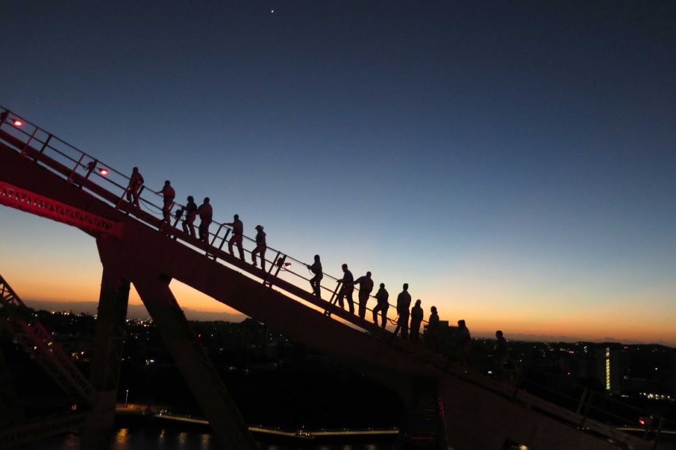 Climb the Story Bridge at Dawn