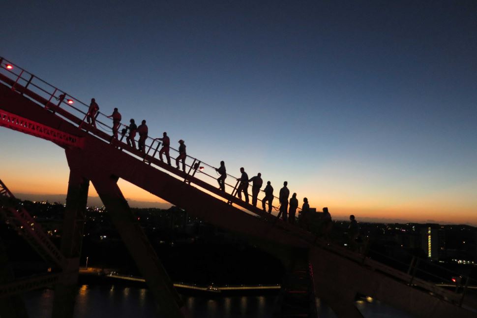 Climb the Story Bridge at Dawn