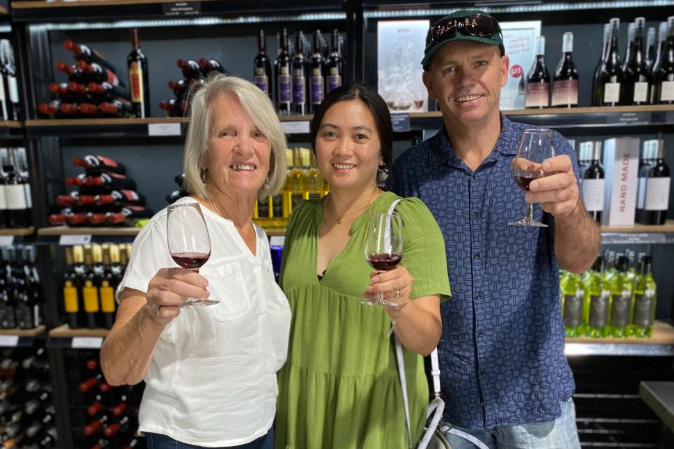 Exclusive Horse and Carriage Wine Tour for 4