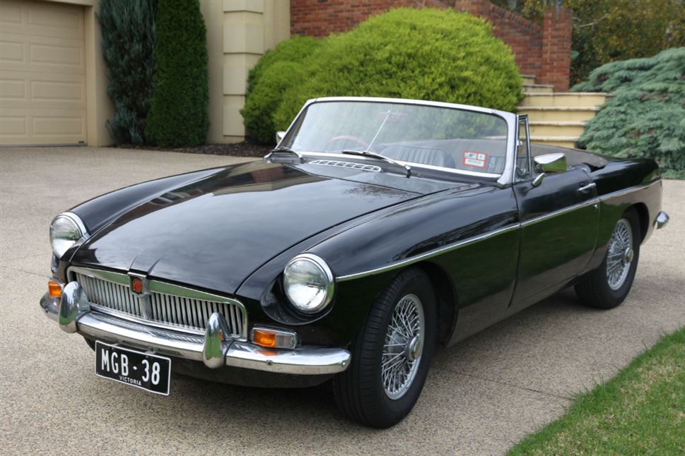 MGB Roadster 1969 Classic Car Hire