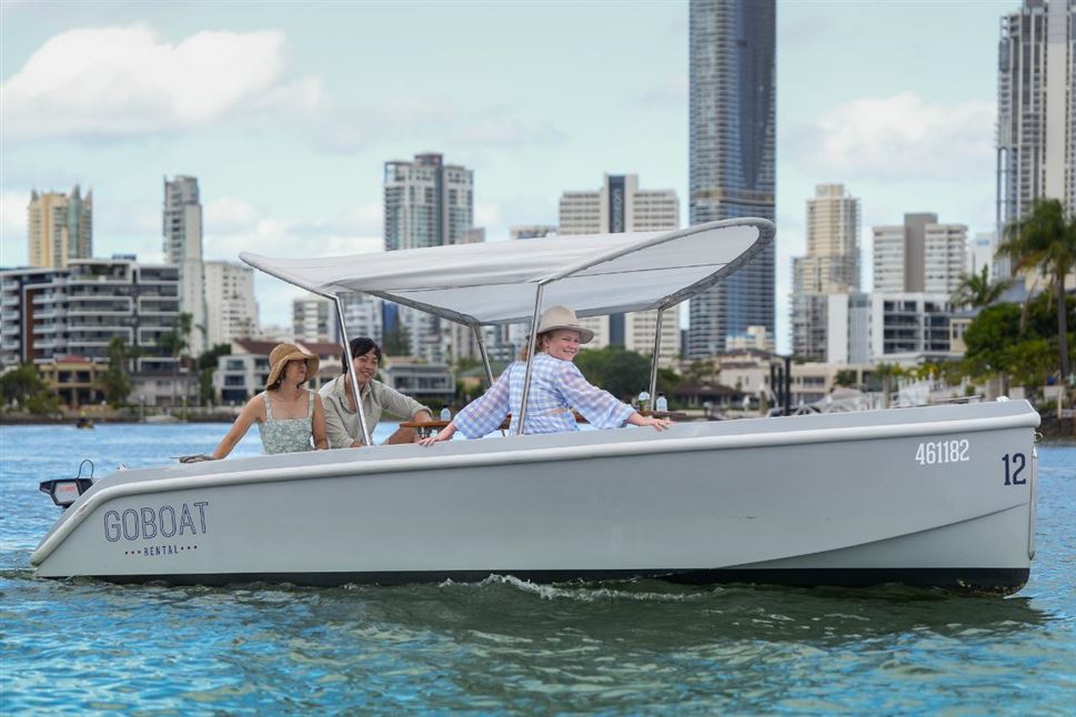 Gold Coast Electric Boat 1 Hour Adventure