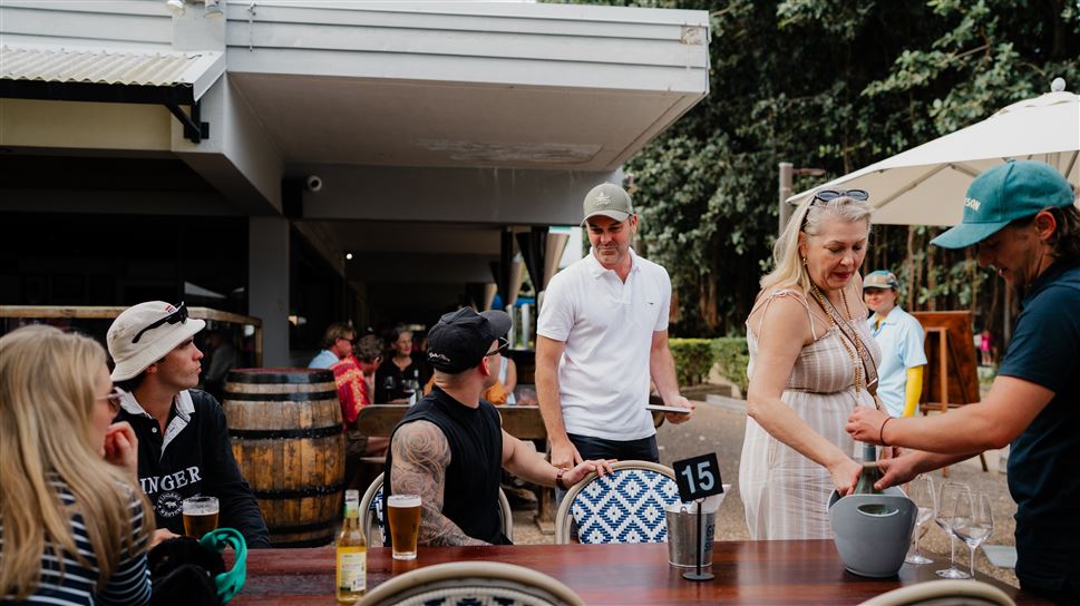 Magnetic Island Pub Crawl Boat Tour