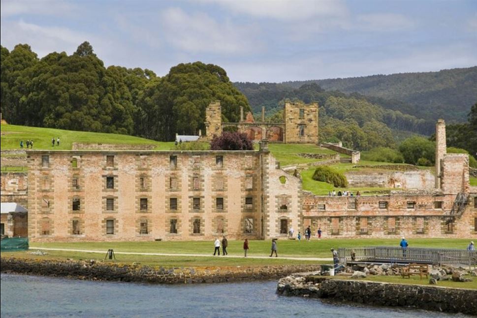 Port Arthur Day Tour with Scenic Harbour Cruise