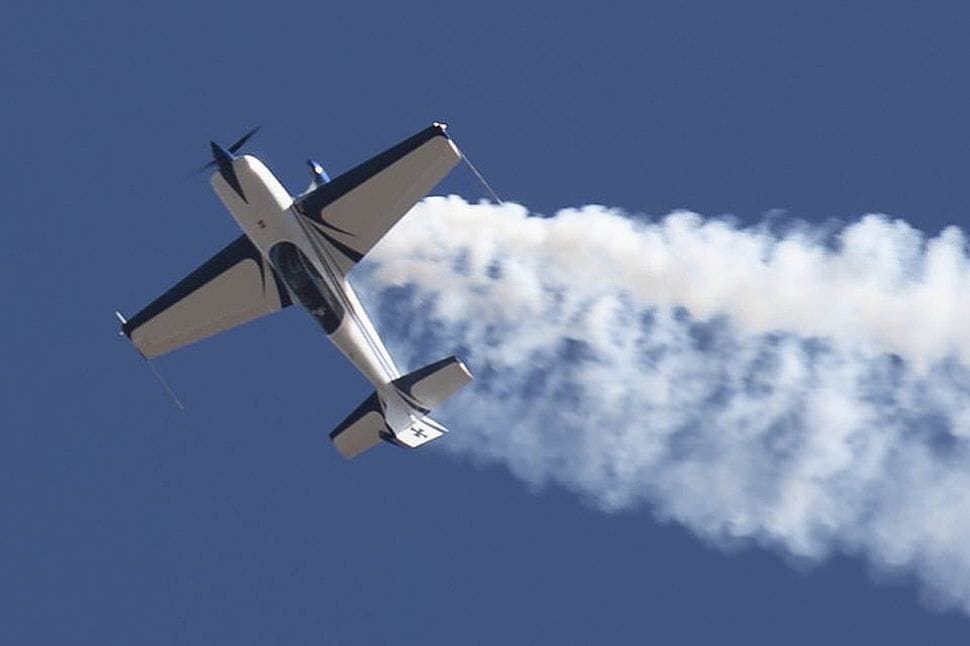 Extreme Aerobatics in an Extra 330LX