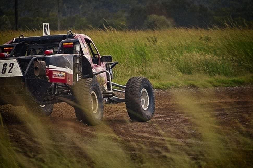 V8 Buggy, Drive 10 Laps