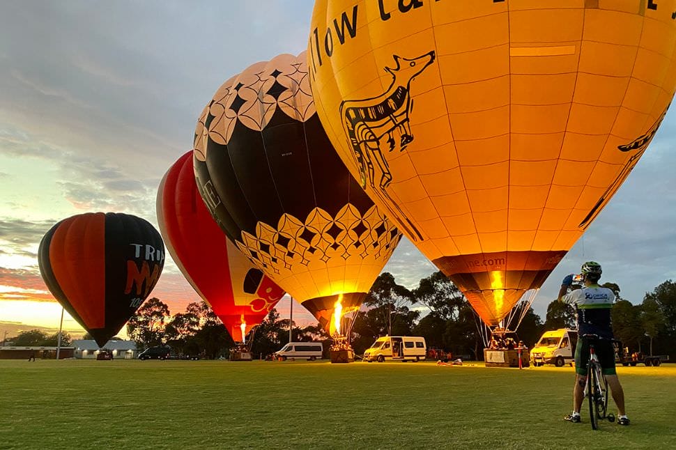Hot Air Ballooning with Breakfast, Melbourne