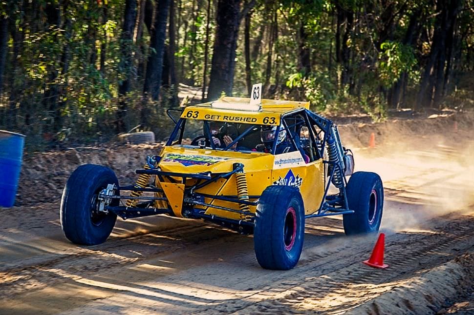 V8 Racing Buggy Experience with Six Laps