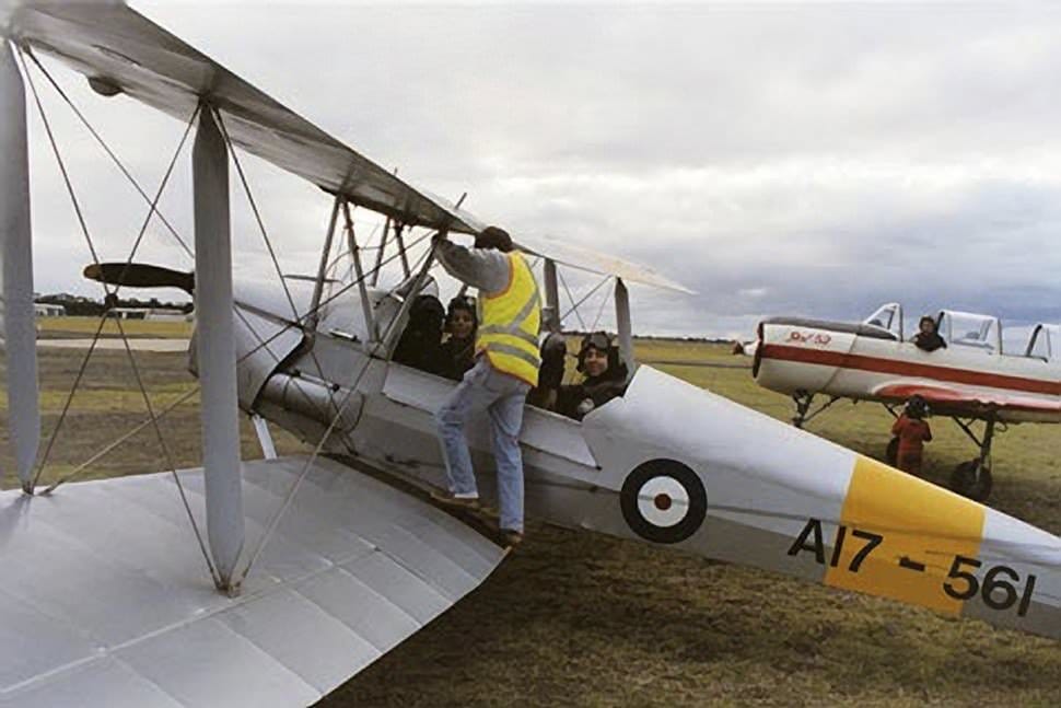 Tiger Moth Flight, 60 Minutes
