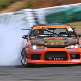 Drifting Thrill Ride, 8 Laps