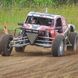 Drive a V8 Buggie for 8 Laps plus 1 Hot Lap