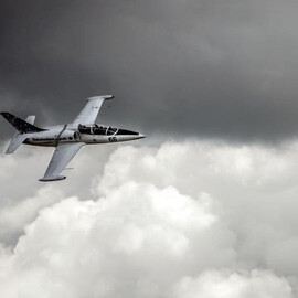 Jet Flying Fighter Pilot Mission