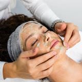 Deluxe Facial At Home for 1 Hour Deluxe Facial At Home for 1 Hour