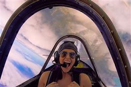 Upright Adventure Flight Airlie Beach