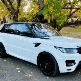 Barossa Uncut Tour in a Range Rover for Two