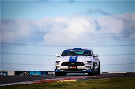 Hot Lap in V8 Mustang