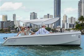 Gold Coast Electric Boat 1 Hour Adventure