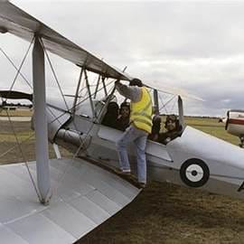 Tiger Moth Flight, 60 Minutes