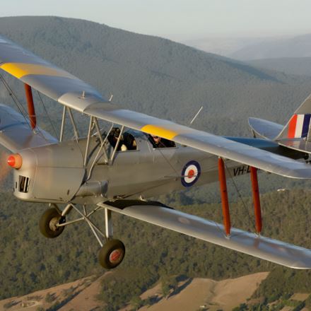 Tiger Moth Flight with Aerobatics
