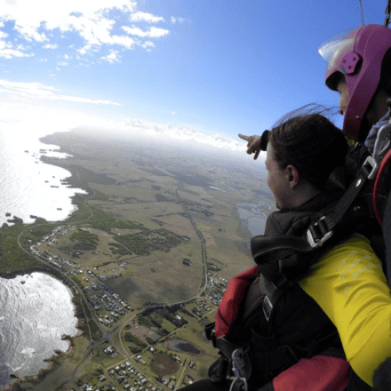 Skydive the Great Ocean Road, 10000 ft