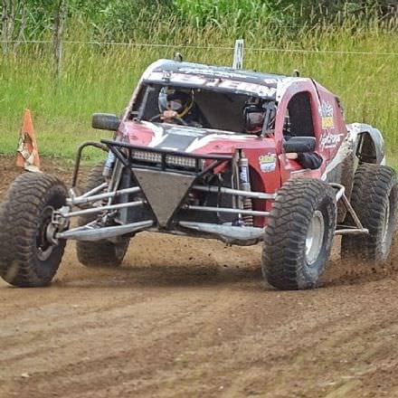 Drive a V8 Buggie for 8 Laps plus 1 Hot Lap