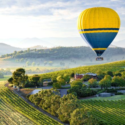 Hot Air Ballooning the Yarra Valley with Breakfast